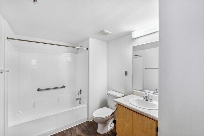 Harvard Yard and Glenmary Senior Affordable  Apartments, Los Angeles, CA 90047 - photo 7