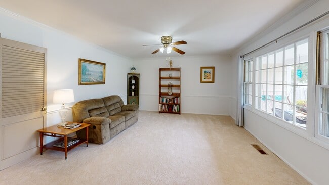 12400 Rambling Ln, Bowie, MD 20715 - photo 2