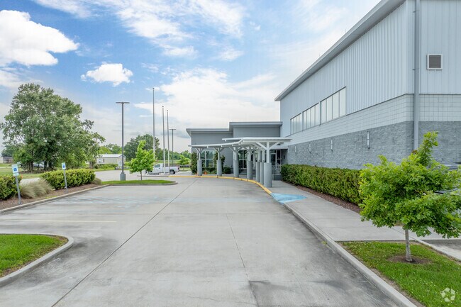 Lockport Community Center features an indoor athletic facility for locals of Lockport Heights.