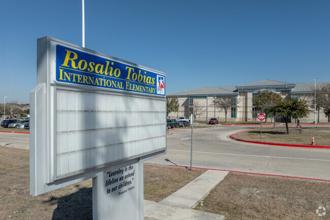 Tobias Elementary School offers a student to teach ratio of 14 to 1.