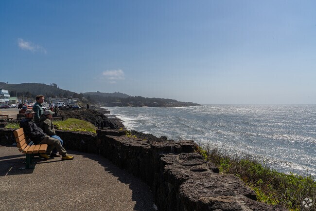 Depoe Bay boasts beautiful views of the Pacific Ocean and attracts a good number of whale watching tourists.