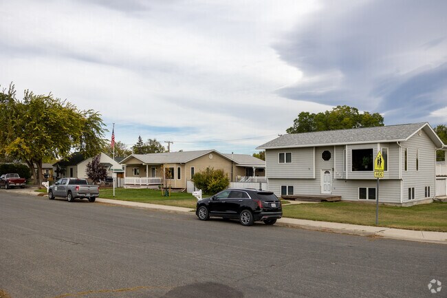 Owners take great pride in maintaining their homes in Lower East Side.