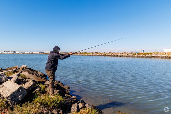Oyster Bay Regional Shoreline offers scenic fishing spot and Bay views in San Leandro.