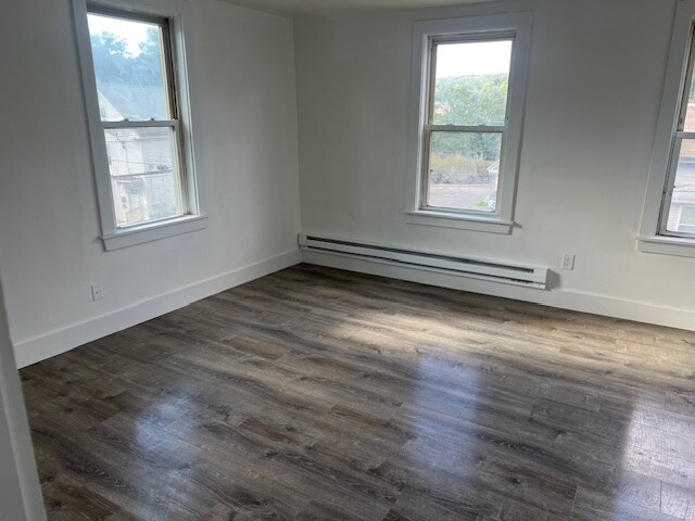 21 Winthrop St unit 2, Fitchburg, MA 01420 - photo 3