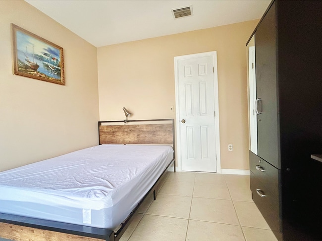 13473 SW 142nd Terrace unit 1, Miami, FL 33186 - photo 3