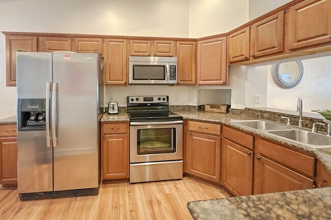 1300 Misty Pines Cir, Naples, FL 34105 - photo 7