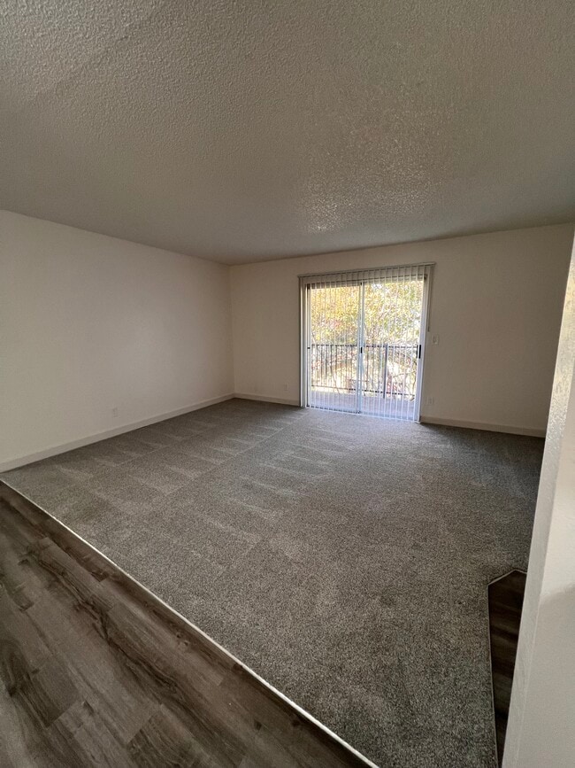 Pacific Oaks Apartments, Sacramento, CA 95841 - photo 3