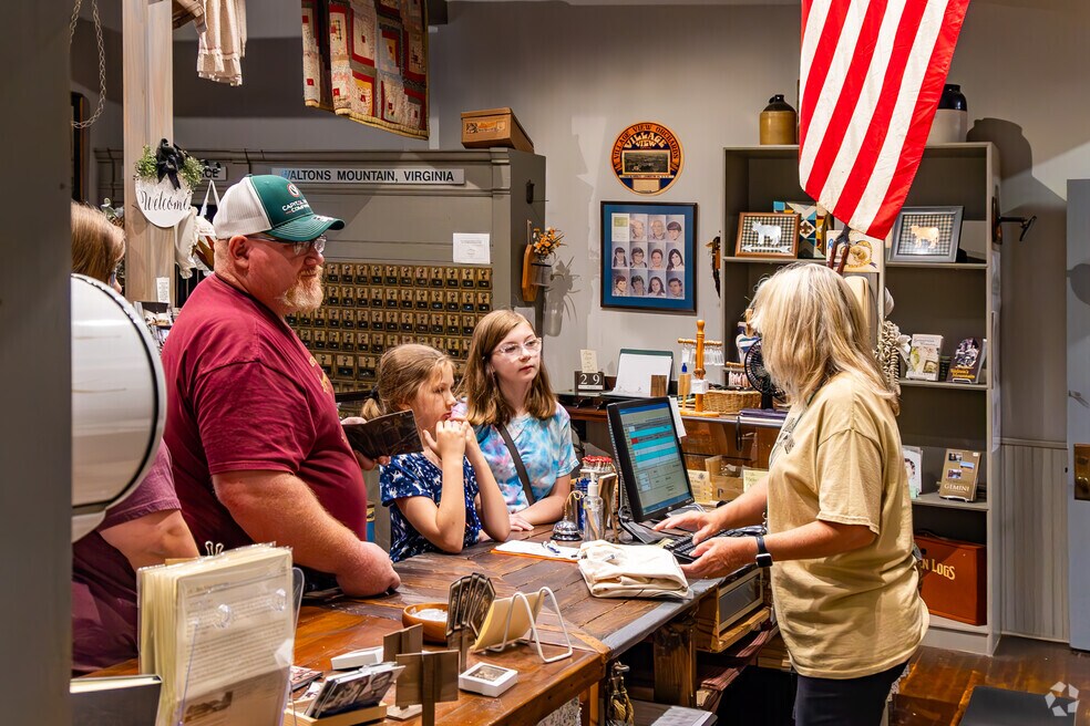 NH_Schuyler_552369_P2_V2_DW_091324