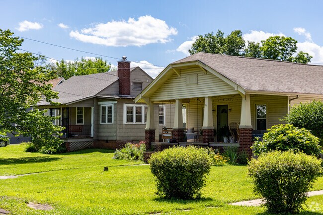 Craftsman and cottage homes are very popular in the Historic Gibbs Drive neighborhood.