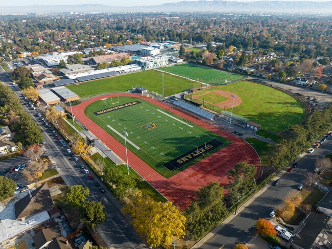 Thriving on the fields of Mountain View High School, where athleticism meets excellence.