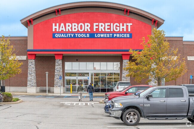 The Highlands, located just 5 miles from Park View, offers a variety of retail options.