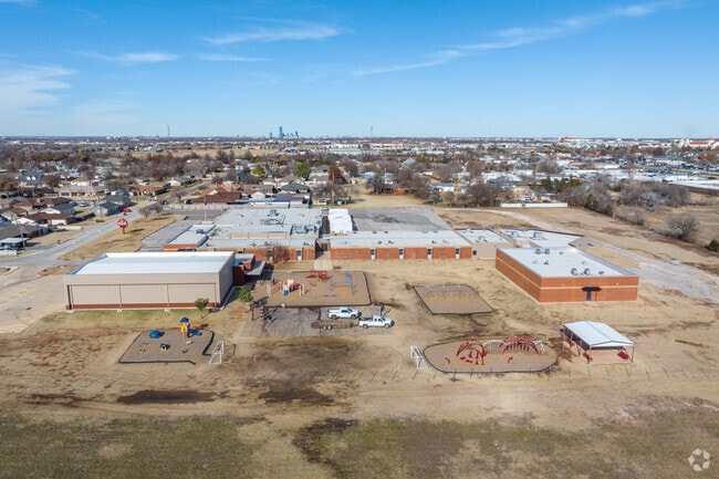 Houchin Elementary is the home of the Bulldogs.