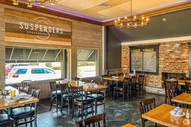 Suspender's Bar Restaurant Dining Room