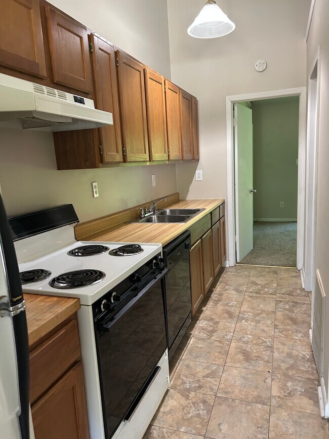 Brookside, Whitmore Lake, MI 48189 - photo 7