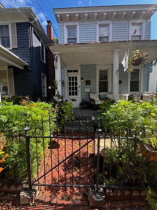 52 Madison Place, Annapolis, MD 21401