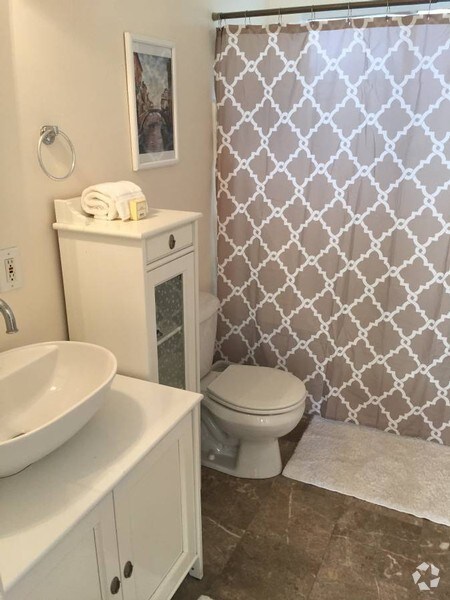 2328 Virginia Ave unit B, Santa Monica, CA 90404 - photo 5