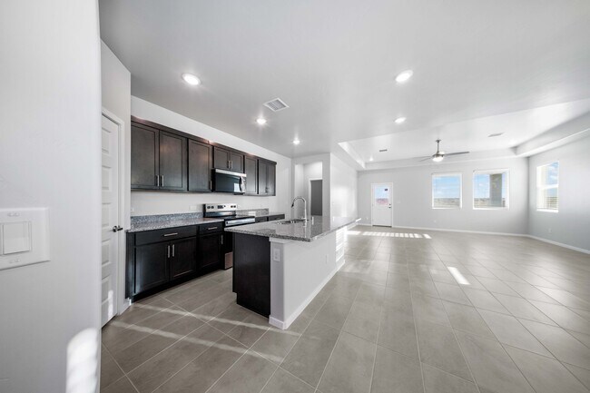 1083 San Cristobal Dr, Las Cruces, NM 88012 - photo 4