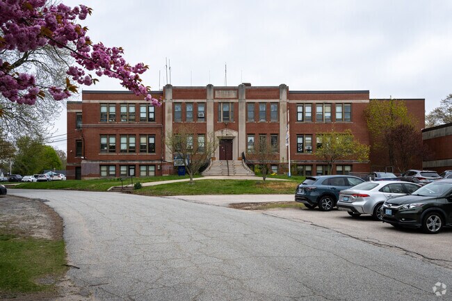 Students excel at E.T. Wyman Elementary School which serves the Palace Garden community.