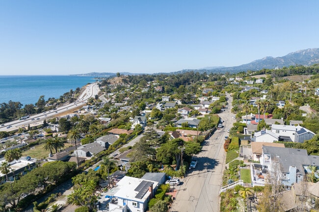 Overview of the Summerland neighborhood located in Summerland, CA.