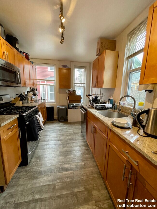 5 Murdock Terrace, Brighton, MA 02135 - photo 3