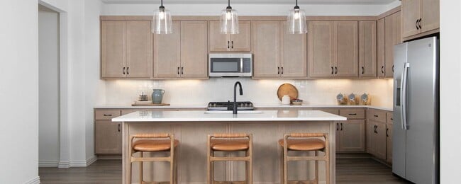 Creekview Fossil Ridge by Ashton Woods