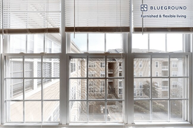 2350 26th Ct S unit FL3-ID4148A, Arlington, VA 22206 - photo 4