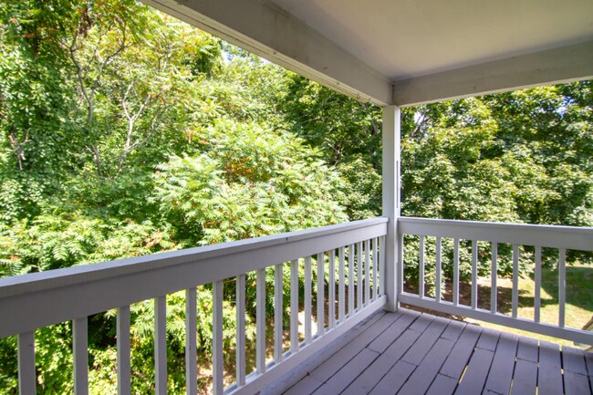 168 Fox Hill Ln unit 1 Bedroom, Enfield, CT 06082 - photo 6