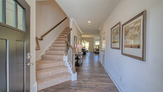 322 Creekview Rd, Hendersonville, NC 28792