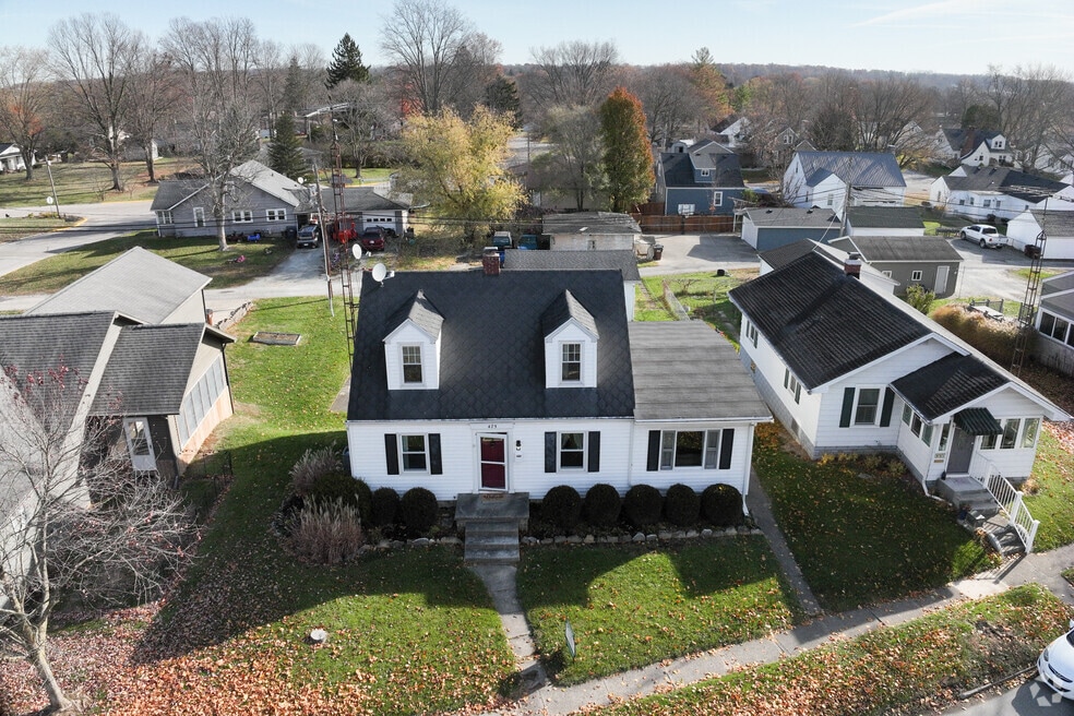 475 N Washington St, Hagerstown, IN 47346 - photo 2