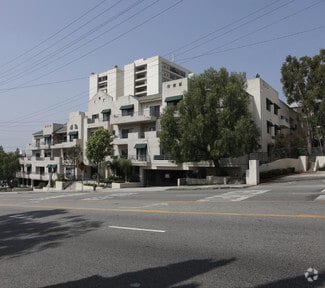 1121 N La Cienega Blvd, West Hollywood, CA 90069