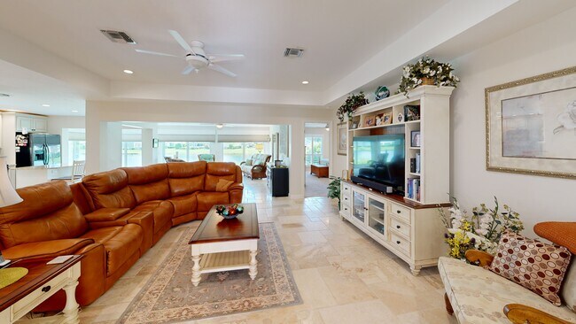 714 Carnoustie Terrace unit 23, Venice, FL 34293 - photo 3