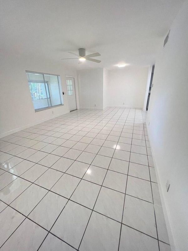 4835 Sable Pine Cir, West Palm Beach, FL 33417 - photo 3