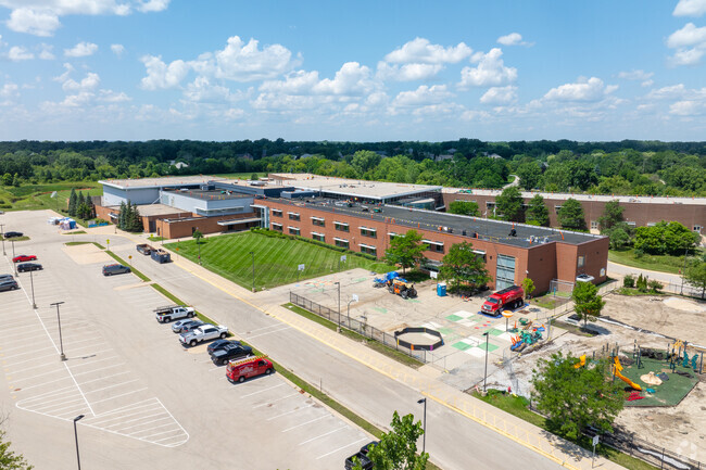 Lake Zurich Middle School North scored an A on Niche.com