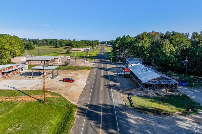Vivian is a small town with most shops and restaurants on one road.