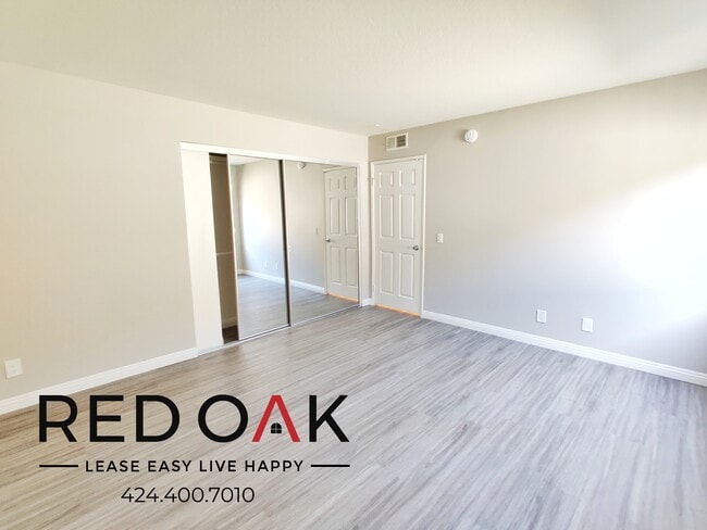 4451 Vista Del Monte Ave unit 105, Sherman Oaks, CA 91403 - photo 2