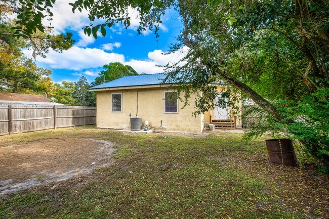 12716 Gillespie Ave, Jacksonville, FL 32218 - photo 5