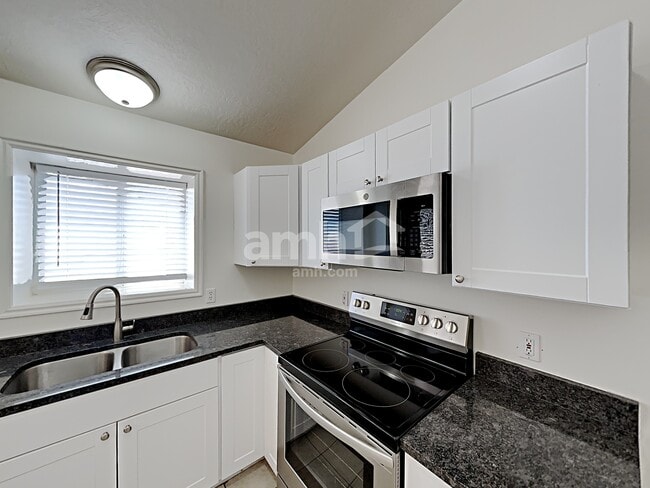 6237 S 5130 W, West Jordan, UT 84081 - photo 3