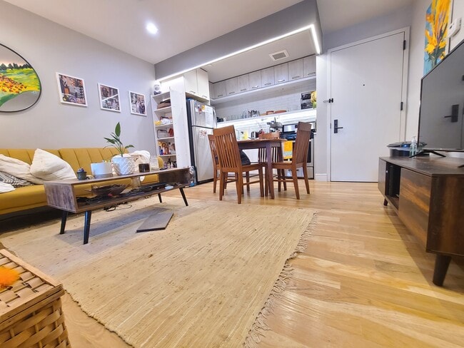 202 Clifton Place unit 2B, Brooklyn, NY 11216 - photo 6