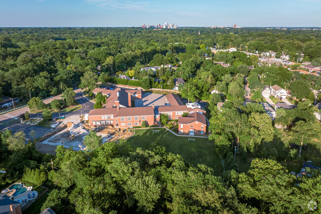 Conway Elementary School is the highest rated elementary school in Ladue.