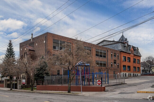 Quantum Steam Academy Charter School is a tuition free public school.