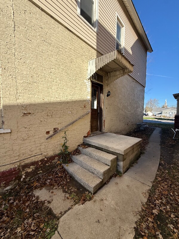 223 Center St unit 1, Findlay, OH 45840 - photo 3