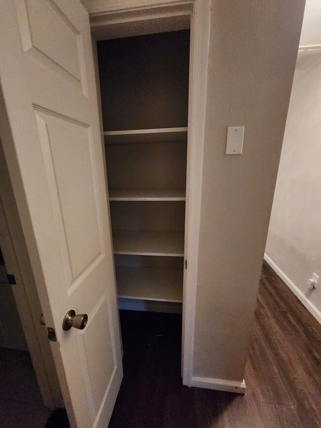 2724 Mapleton Ave, Norfolk, VA 23504 - photo 2