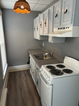 51 Dartmouth St Unit 3, Somerville, MA 02145