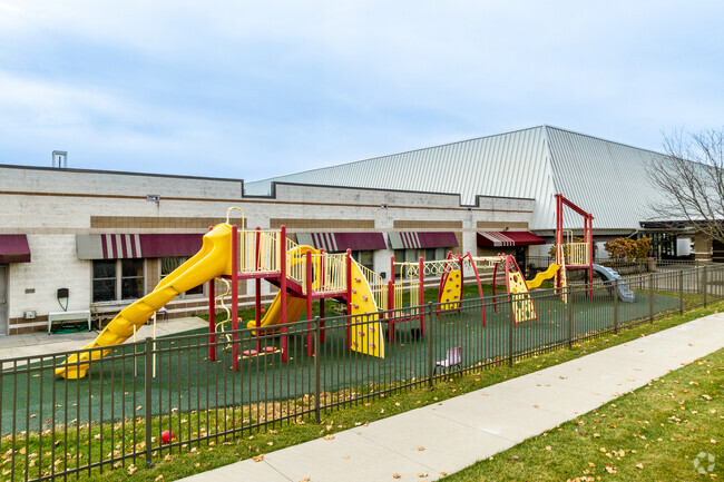Worthington Christian School is located in Worthington Crossing, Westerville, Ohio.