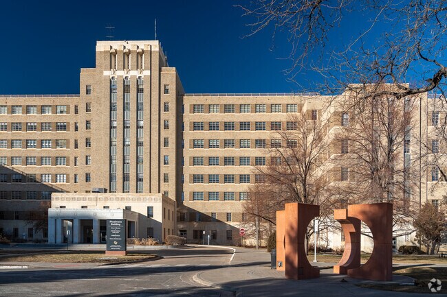 Anschutz Medical Center provides care near North Aurora’s residential core.