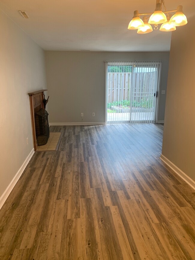 2410 Ridge Rd, Blacksburg, VA 24060 - photo 2