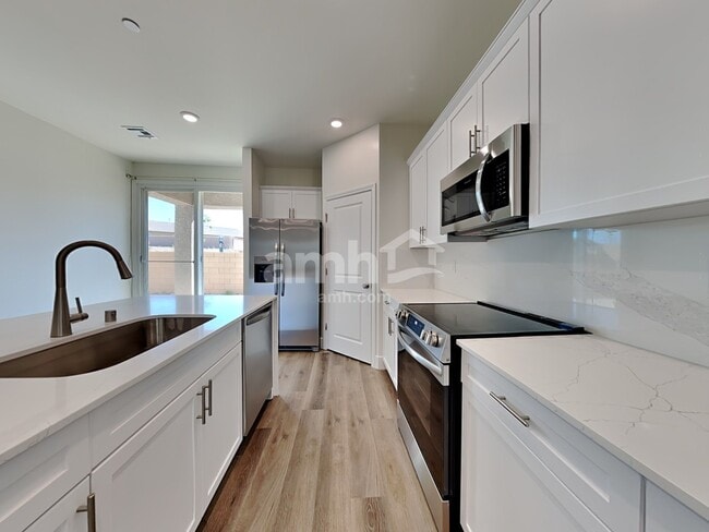 678 Crimson Flare Ct, Henderson, NV 89011 - photo 3