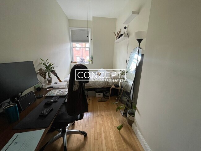 241 Northampton St unit 4, Boston, MA 02118 - photo 6