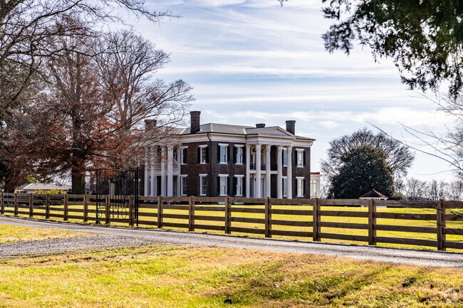 Rippavilla Plantationis the former plantation ofNathaniel Cheairs.