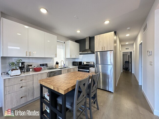 908 N California Ave unit A02C, Chicago, IL 60622 - photo 2